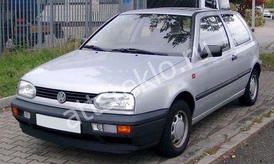 Автостекла Volkswagen Golf III c установкой в Москве